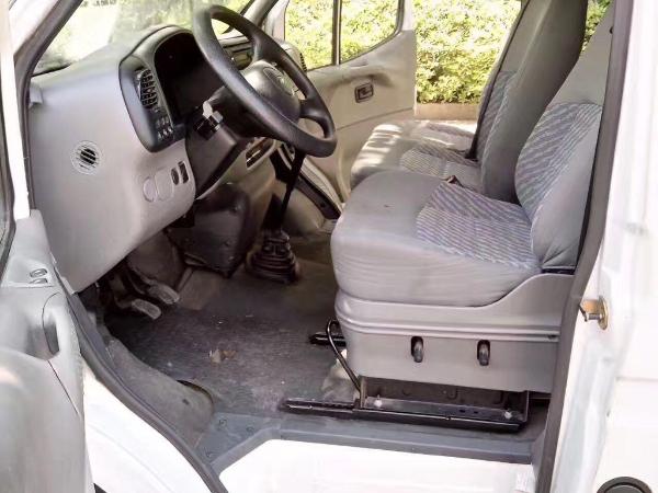 福特 全顺 1.8t dci 柴油图片