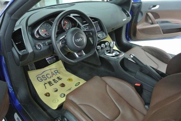 奥迪 奥迪r8 r8 coupe 4.2 fsi v8