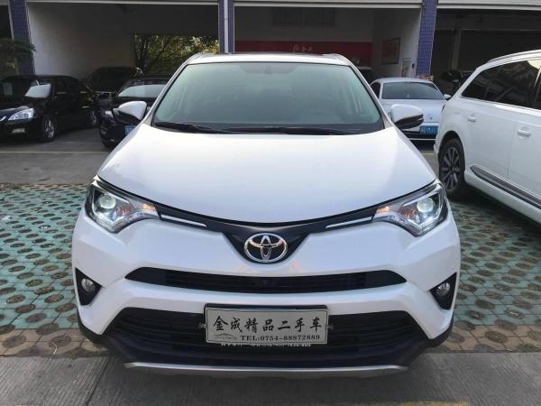 【汕头】2017年1月 丰田rav4 荣放 2.0l cvt两驱风尚版 白色 自动档