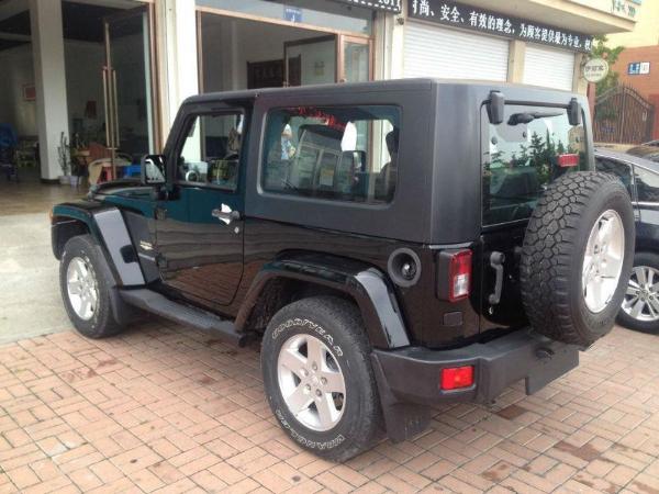 【葫芦岛】2010年9月 jeep 牧马人 3.8 两门 sahara 黑色 自动档