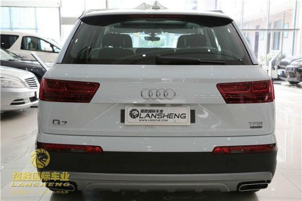 【南京】未上牌 奥迪 奥迪q7 2016款奥迪q7 45tfsi s line 尊贵型(3.