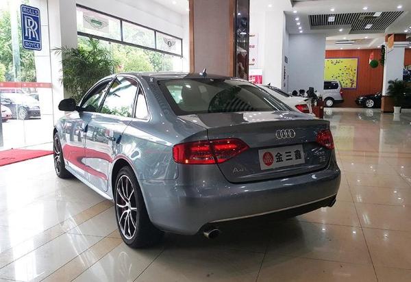 奥迪 奥迪a4l a4l 3.2 fsi quattro旗舰型