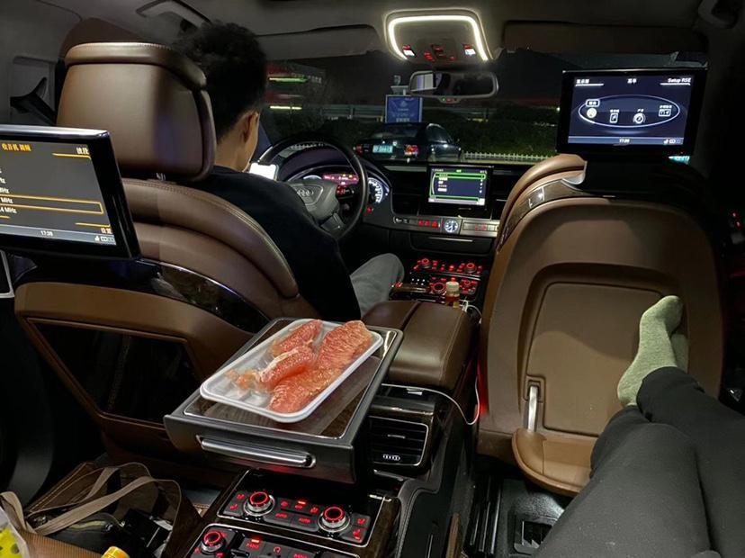 【徐州】2015年7月 奥迪 奥迪a8 2013款 a8l 45 tfsi quattro专享型