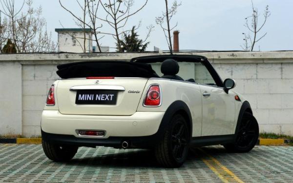 【青岛】2012年12月 mini cabrio cooper 1.6 highgate版 白色 自动档