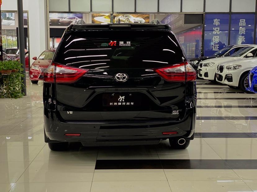 2019款丰田塞纳 3.5l 四驱 limited 7座(加版)图片