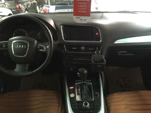 【西安】2011年11月 奥迪 奥迪q5 q5 2.0tfsi 豪华型 银灰 自动档