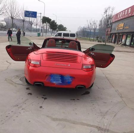 【郑州】2010年3月 保时捷911敞篷 红色 手自一体