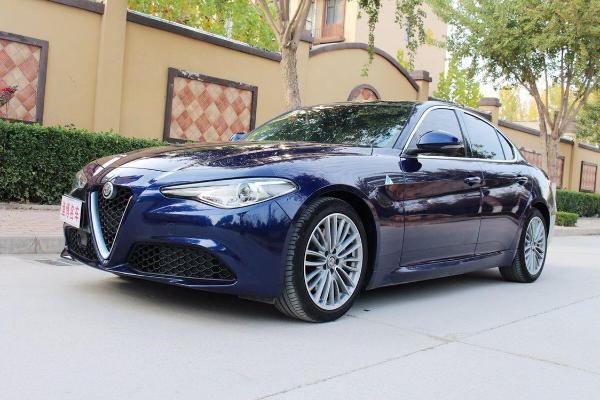 阿尔法-罗密欧 alfa giulia 2.0t 280hp 豪华运动版图片