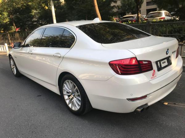 2016年11月宝马 宝马5系 525li 2.0t 豪华设计套装