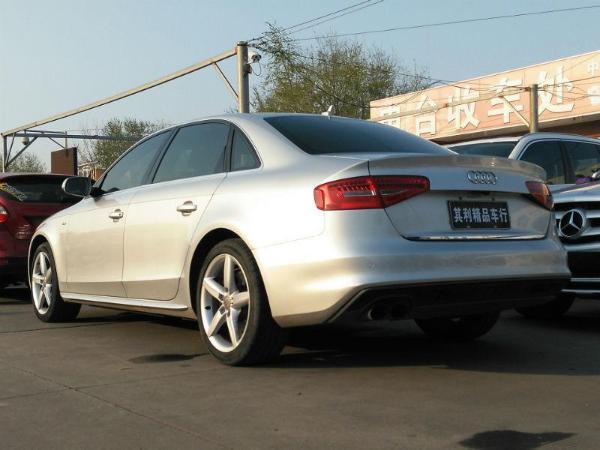 奥迪 奥迪a4l a4l 2.0t fsi 45 tfsi quattro 个性运动型