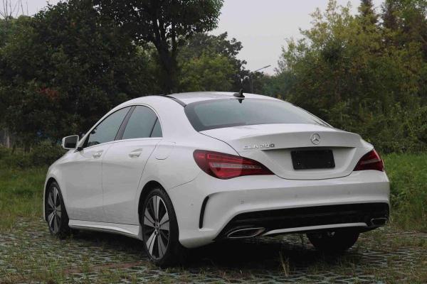 【泰州】2017年4月 奔驰cla级 cla200 1.6t 时尚型 自动档