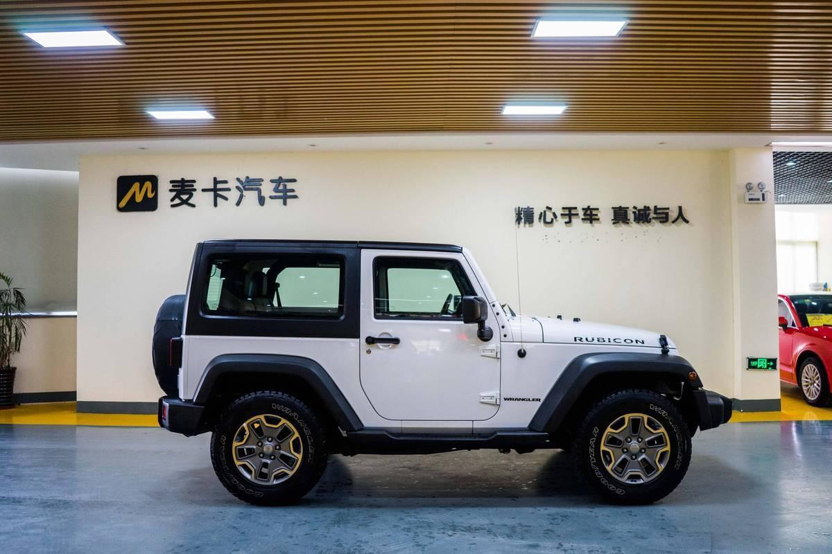 【合肥】2017年8月 jeep 牧马人 2015款 3.6l 两门 手自一体