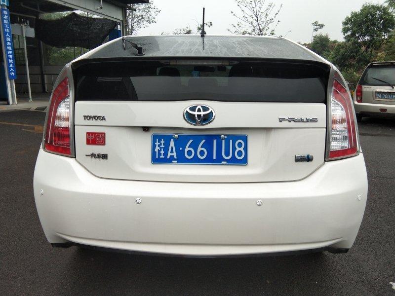 【遵义】2013年5月 丰田 普锐斯 2012款 1.8l cvt标准版 自动档