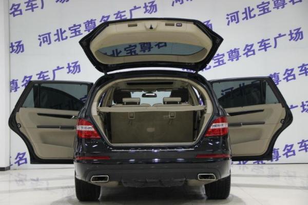 【石家庄】2014年9月 奔驰 r级 r400 4matic 3.0t 商务型 黑色 自动档