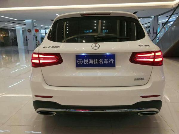 2017年7月奔驰 glc级 glc260 2.0t 4matic 豪华型