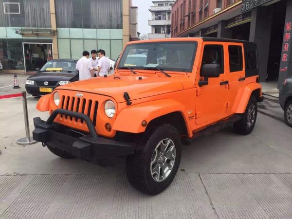 【温州】2013年6月 jeep 牧马人 3.6 四门 sahara 橙色 自动档