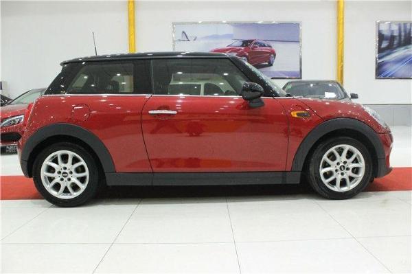 【石家庄】2015年4月 mini mini cooper 1.5t fun 红色 手自一体