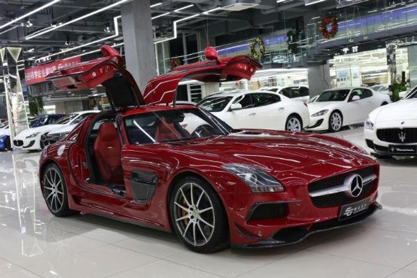 【杭州】2012年3月 奔驰 sls amg 6.2 红色 自动档