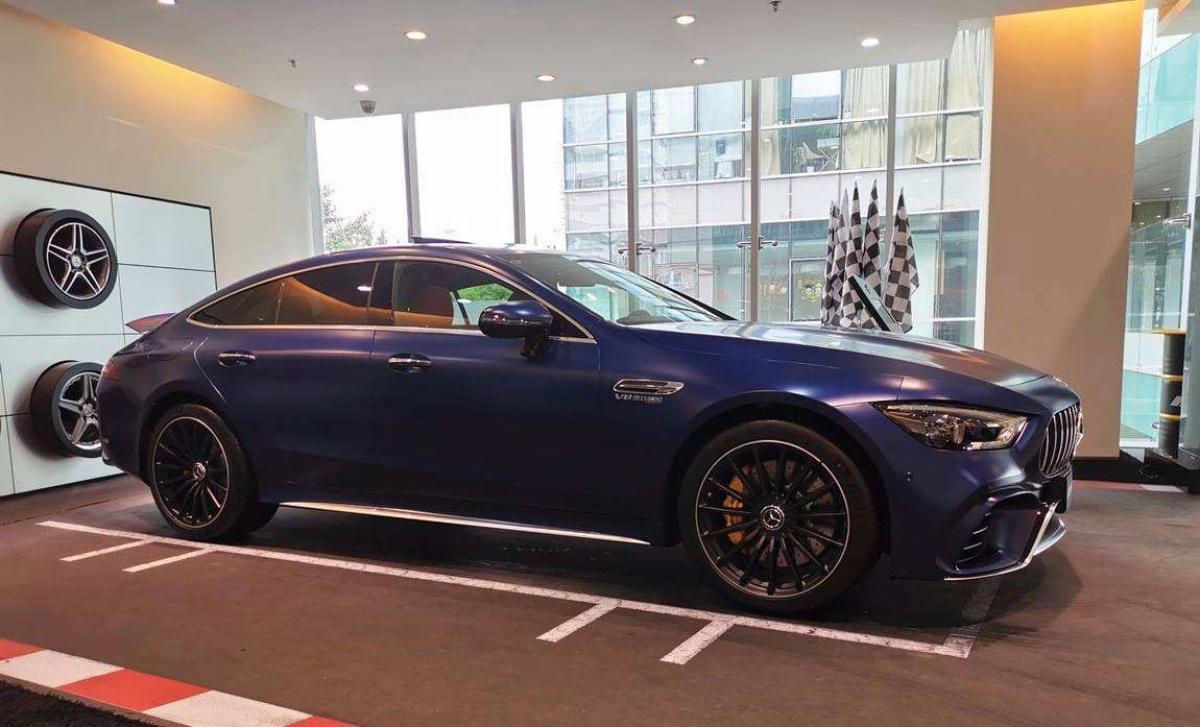 奔驰 奔驰amg gt 2019款 amg gt 63 s 4matic  四门跑车 自动档