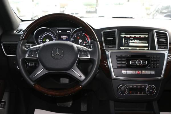 【杭州】2014年2月 奔驰 m级 ml400 4matic 3.0t 豪华型 黑色 自动档