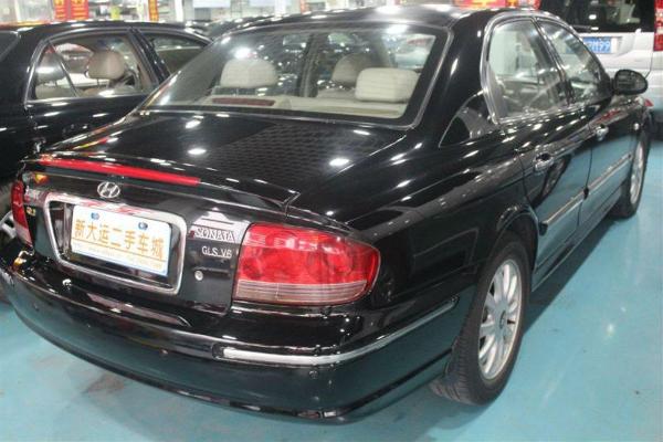 现代 索纳塔 索纳塔 2004款 2.7l 自动豪华型