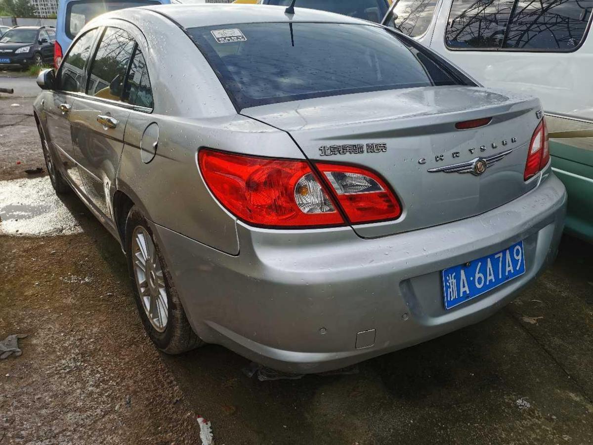 克莱斯勒 铂锐 2008款 2.0l 豪华型图片