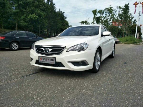 2013年9月绅宝 d70 2.0t 舒适版