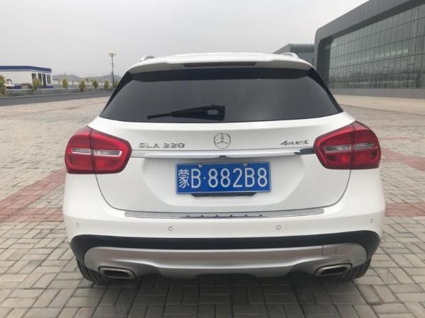 【包头】2015年11月 奔驰gla级 gla220 2.0t 4matic dct时尚型