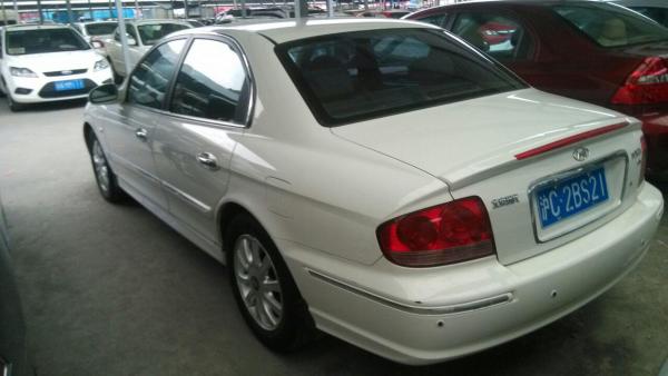 【上海】2003年11月 现代 索纳塔 2.7 gls 尊贵型 自动档