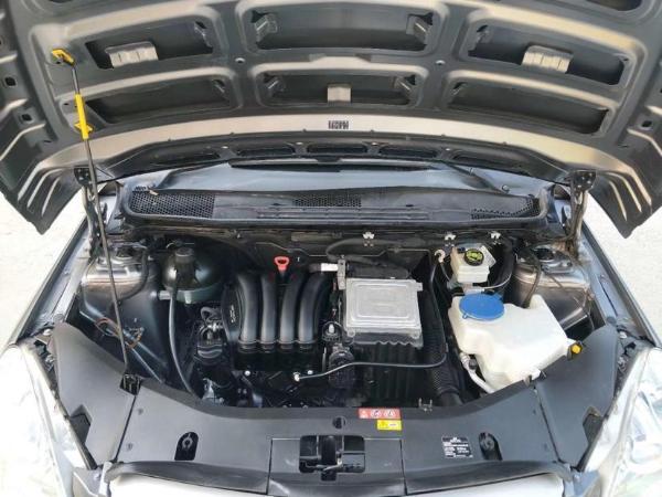 【威海】2010年10月 奔驰b级 b200 2.0l cvt 豪华型 手自一体