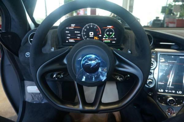 【厦门】2018年11月 迈凯伦 720s 4.0t 自动档