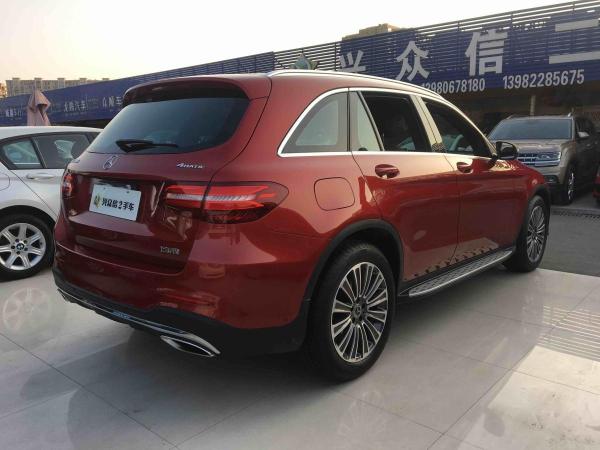 2017年9月奔驰 glc级 glc260 2.0t 4matic 动感型