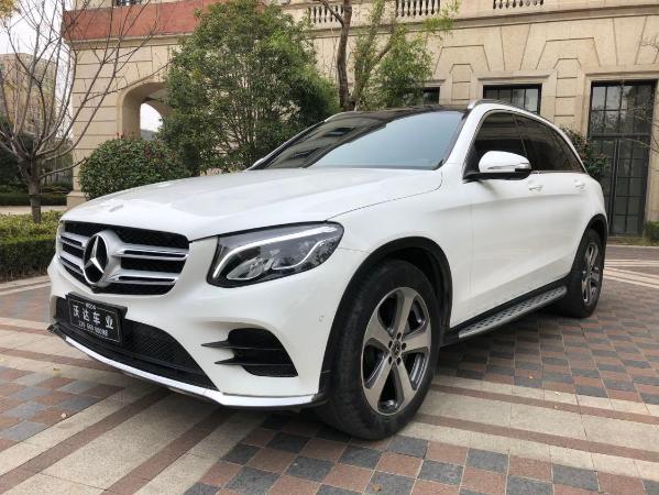 2017年10月奔驰 glc级 glc260 2.0t 4matic 豪华型