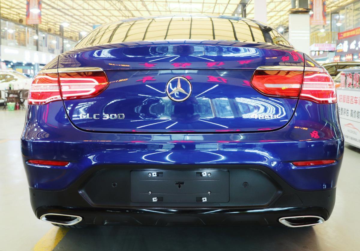 奔驰glc级 2017款 glc300 coupe 2.0t 4matic图片