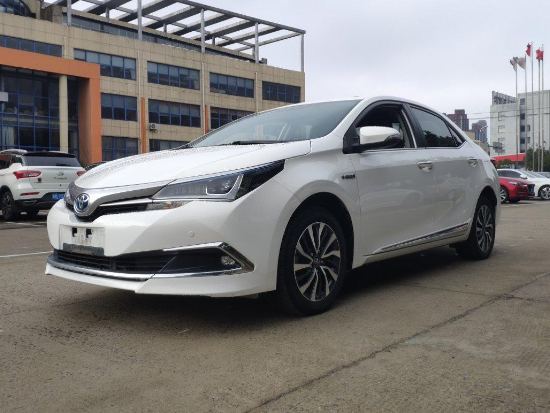 2017年1月丰田 卡罗拉 2016款 双擎1.8l cvt精英版