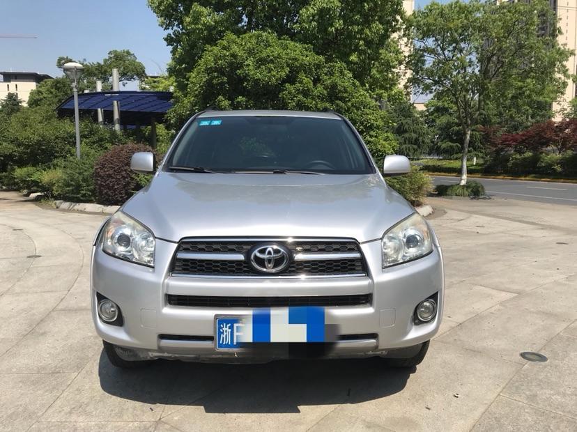 2010年6月丰田 rav4荣放 2010款 2.4l 自动豪华升级版