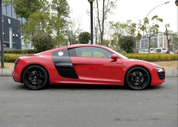 2011年6月奥迪 奥迪r8 r8 coupe 5.2 fsi quattro