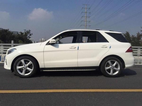 奔驰m级 ml400 4matic 3.0t 动感型