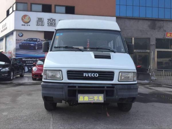 【乐山二手车】2010年12月_二手依维柯 得意 a40 2.8t