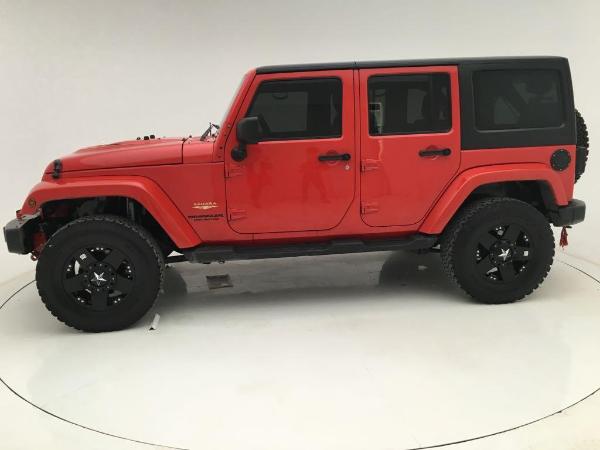 【杭州】2014年6月 jeep 牧马人 3.0 四门 sahara 红色 手自一体