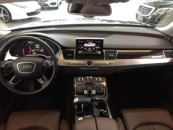 奥迪 奥迪a8 a8l 3.0t fsi 45 tfsi 舒适型