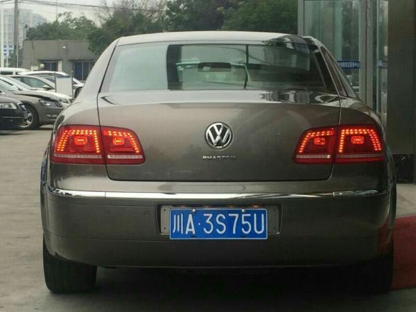 【成都】2011年8月 大众 辉腾 3.6 v6 5座加长舒适版 手自一体