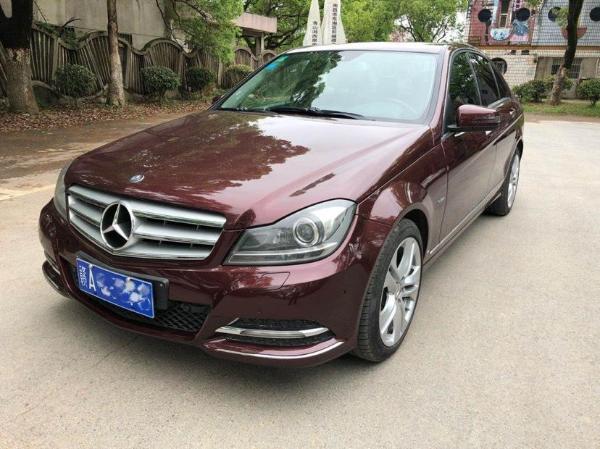 【南昌】2011年12月 奔驰c级 c260 cgi 1.8t 时尚型 橙色 手自一体