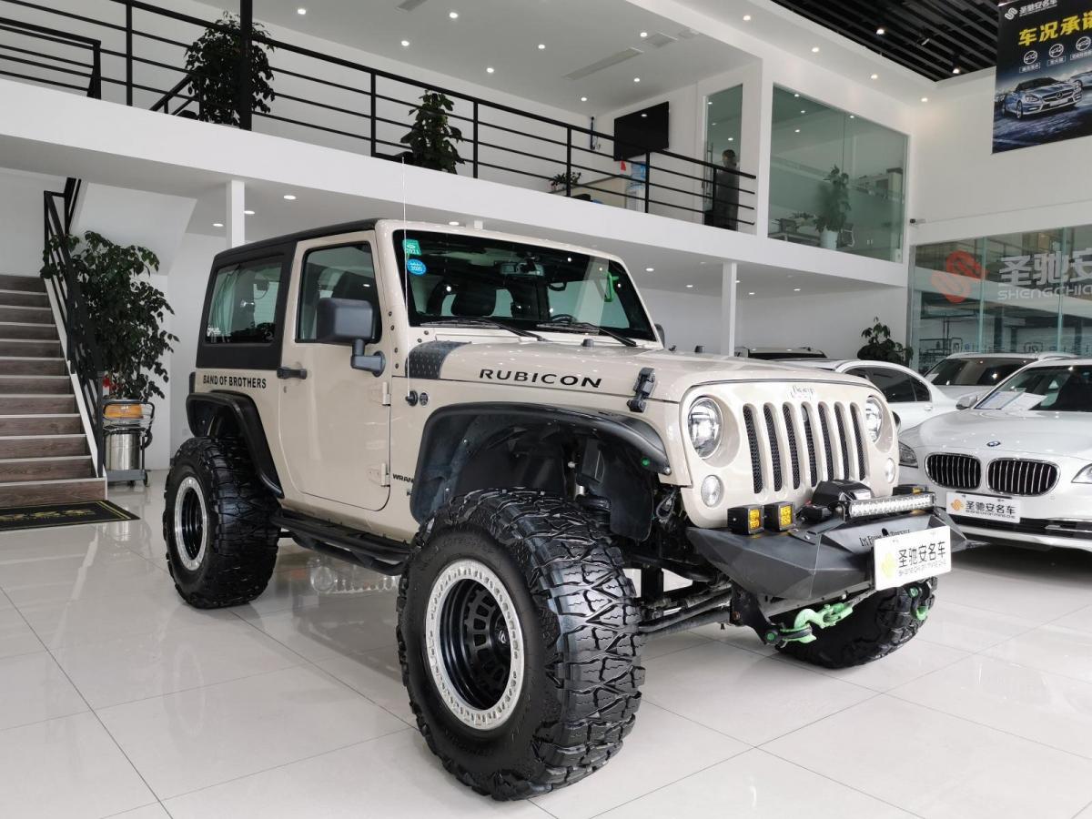 【成都】2015年1月 jeep 牧马人 2015款 3.6l rubicon 两门版 自动档