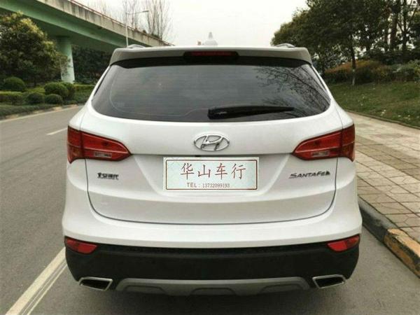 现代 胜达 全新胜达 2015款 2.0t 自动四驱顶级型 7座