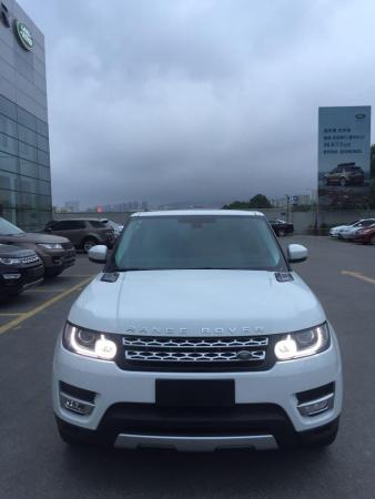 【青岛】2016年5月 路虎 揽胜运动版 3.0t v6 sc hse 白色 手自一体图片