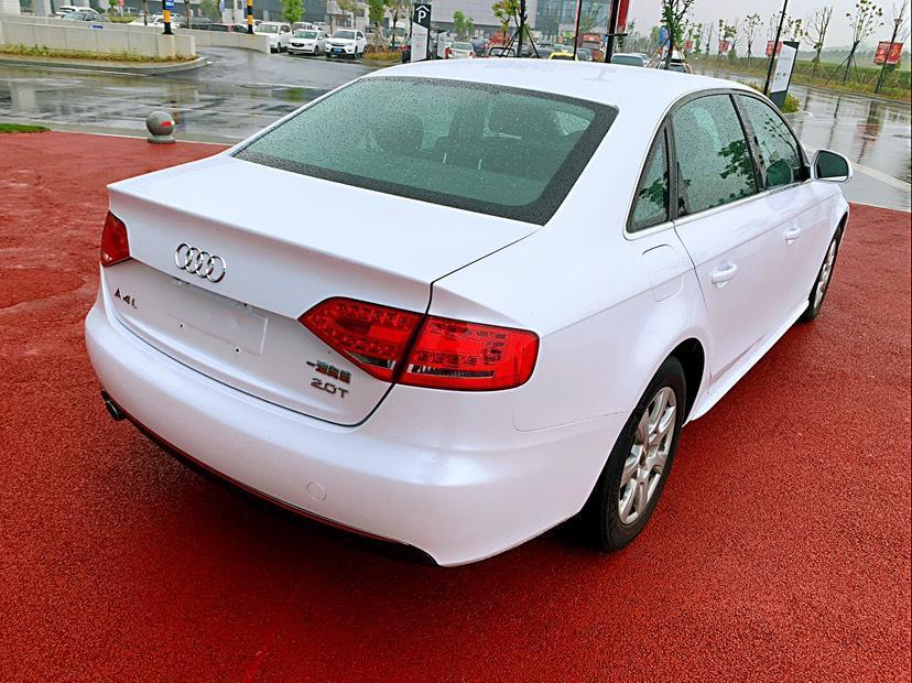 奥迪 奥迪a4l 2011款 2.0 tfsi 舒适型图片