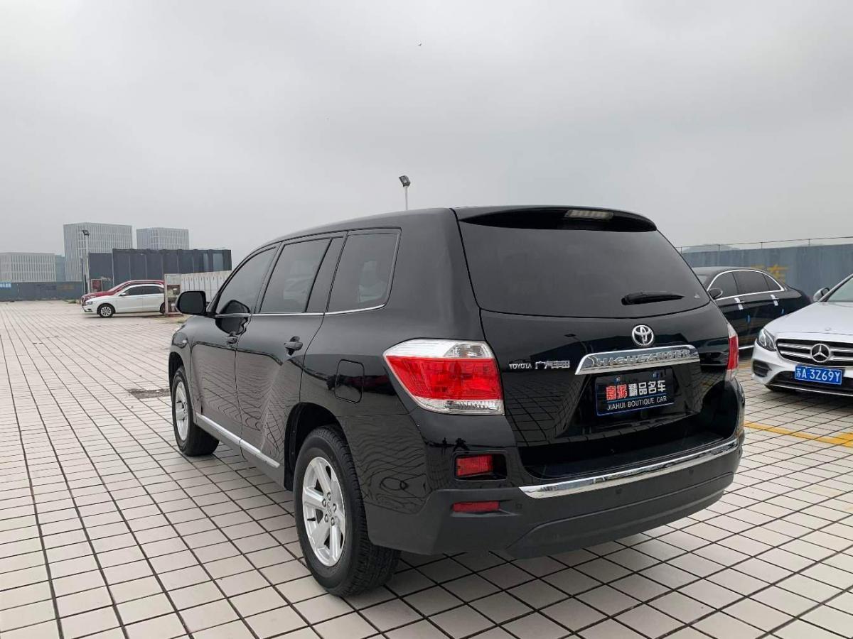 【南京】2014年4月 丰田 汉兰达 2013款 2.7l 两驱5座紫金版 手自一体