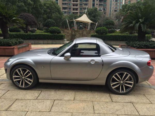 马自达 mx-5 马自达mx-5极品硬顶敞篷