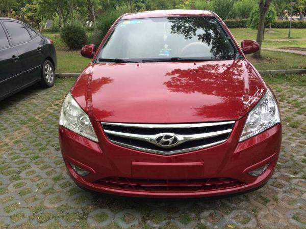 【上海】2010年7月 现代 悦动 1.6 舒适型 红色 手动挡